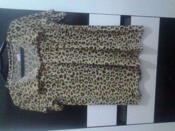 blusa de onçinha